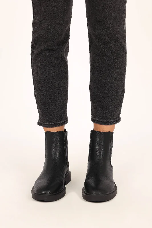 Hasting Ankle Boot - Black