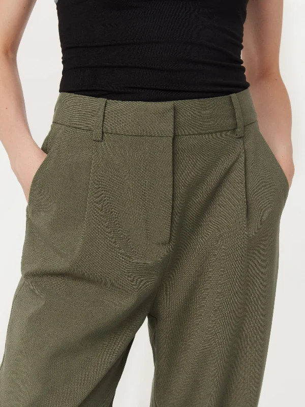 The Amelia Balloon Pant in Green